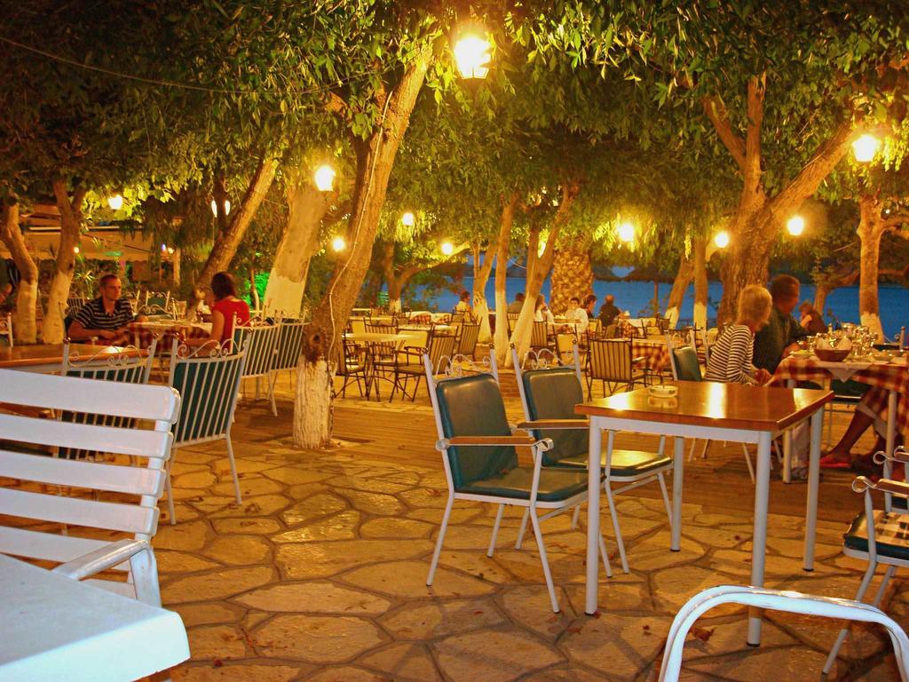 Delfini Hotel Nydri  Ngoại thất bức ảnh