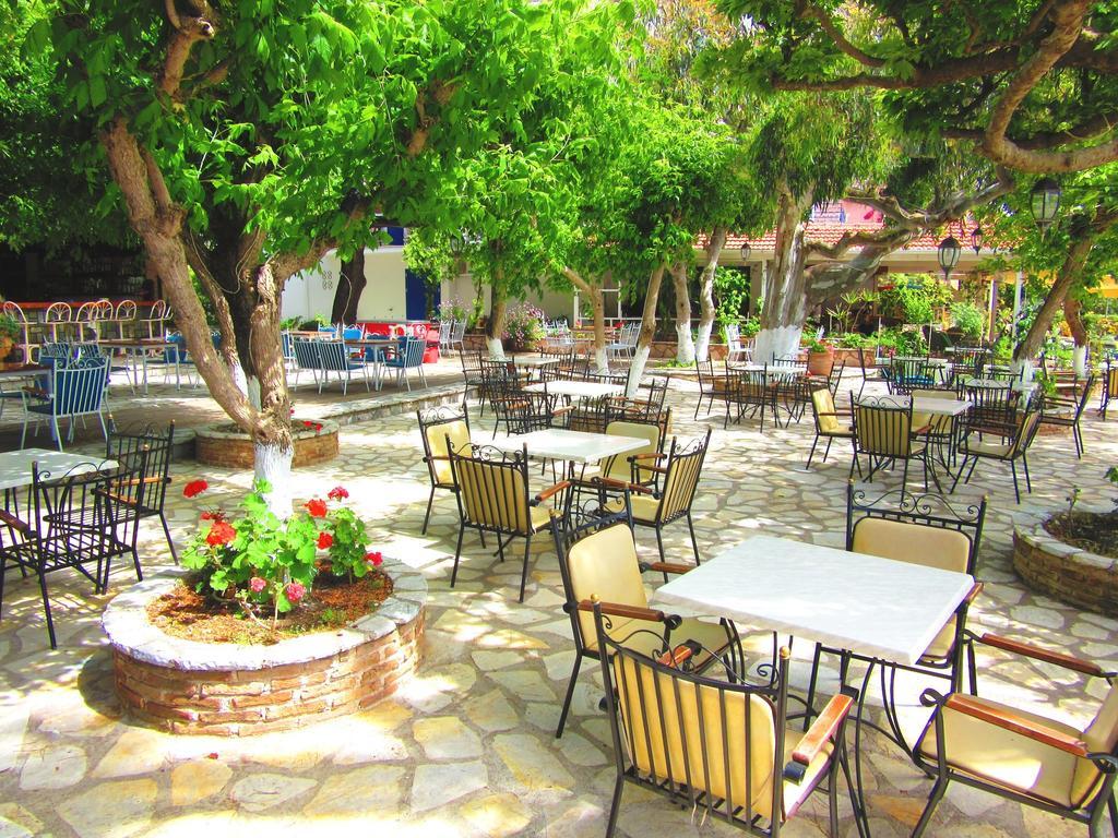 Delfini Hotel Nydri  Ngoại thất bức ảnh