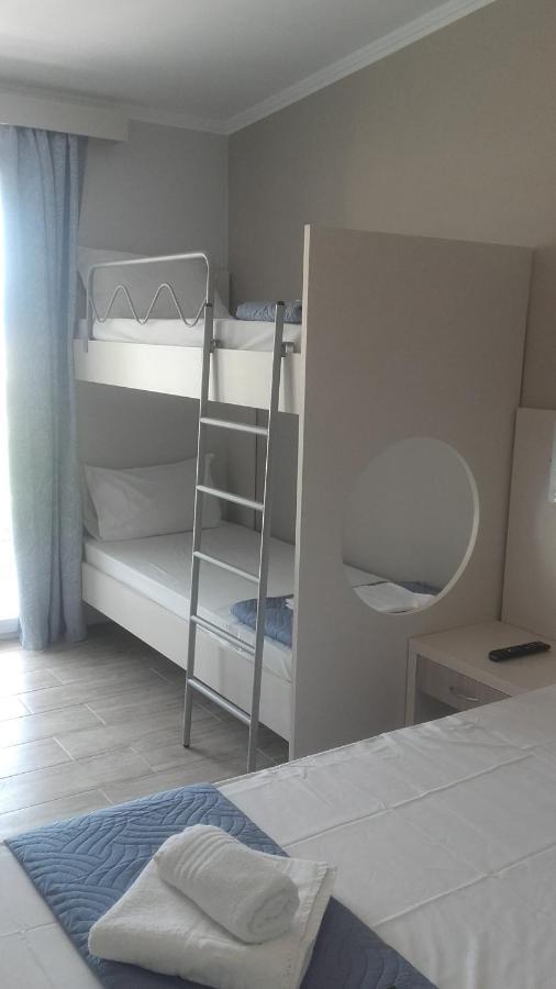 Delfini Hotel Nydri  Ngoại thất bức ảnh