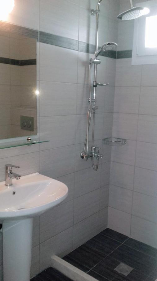 Delfini Hotel Nydri  Ngoại thất bức ảnh